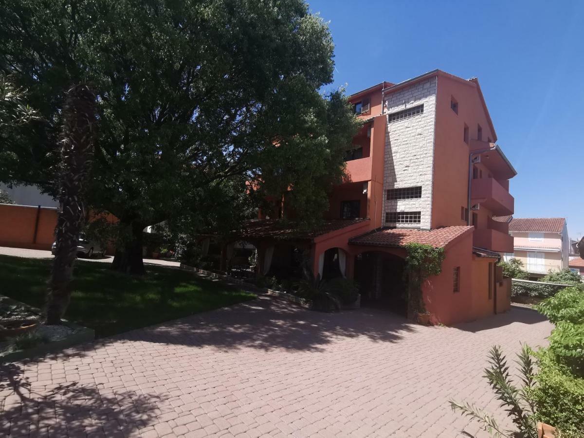 Villa Maimare Biograd Na Moru Eksteriør billede